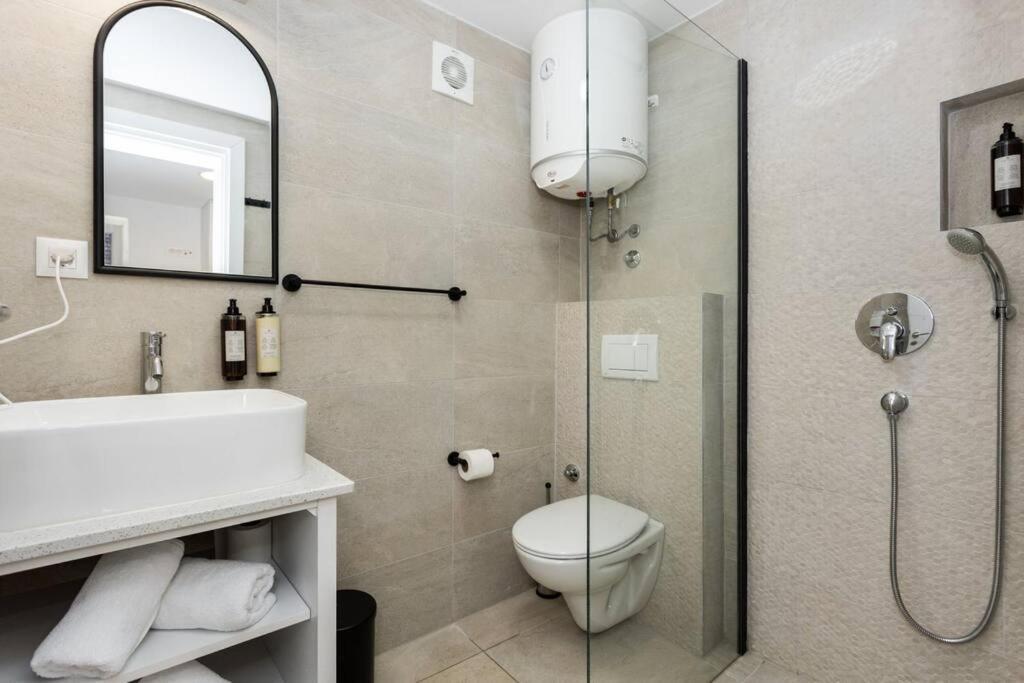 Royal Grey Apartment ซาราเยโว ภายนอก รูปภาพ
