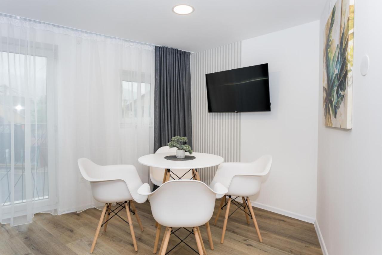 Royal Grey Apartment ซาราเยโว ภายนอก รูปภาพ